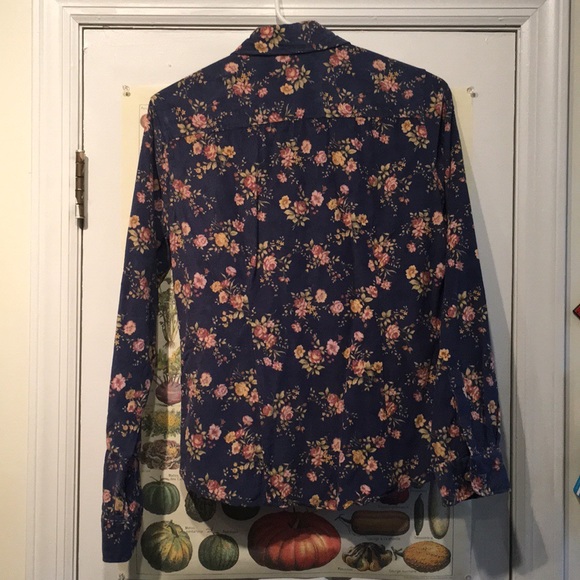 Floral button down - Picture 2 of 3